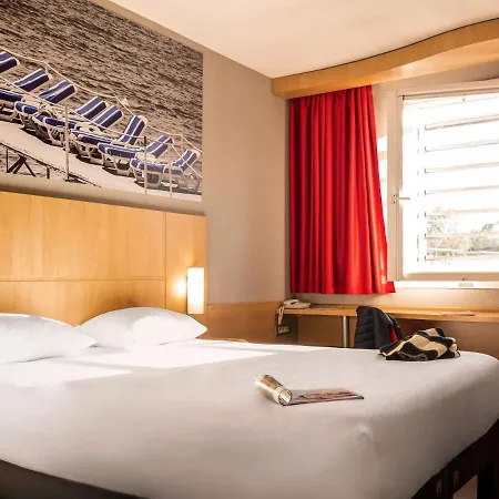 Ibis Cannes Mandelieu Esterno foto